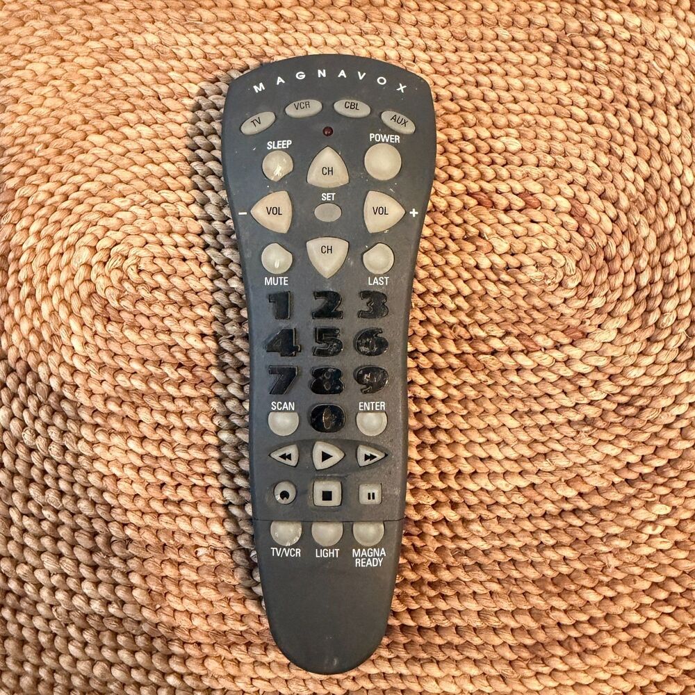 Magnavox Universal Remote TV VCR CBL AUX Vintage Magna Ready Tested Power